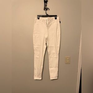 American Eagle White Curvy Jegging